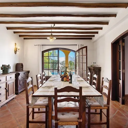 Villa Rústica *